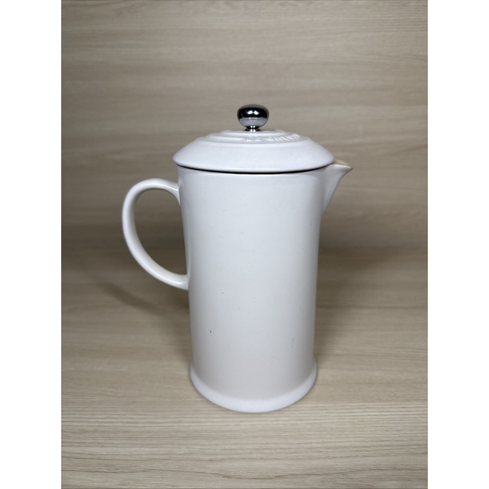 Le Creuset Matte White 34Oz French Press Coffee Maker 4 Cup Stoneware RARE  READ